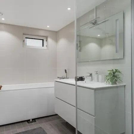 Διαμέρισμα 2bedroom & In Heart Of - 90 Square Meters